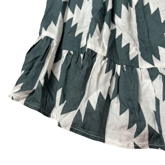 LJC Designs White And Grey Geometric Print Flutter Crop Top size Small - Picture 6 of 12